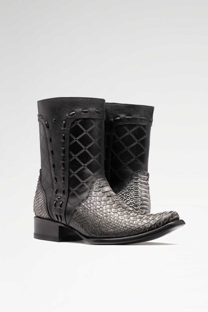 Bota de piel Taycan Python color Gris Oxford